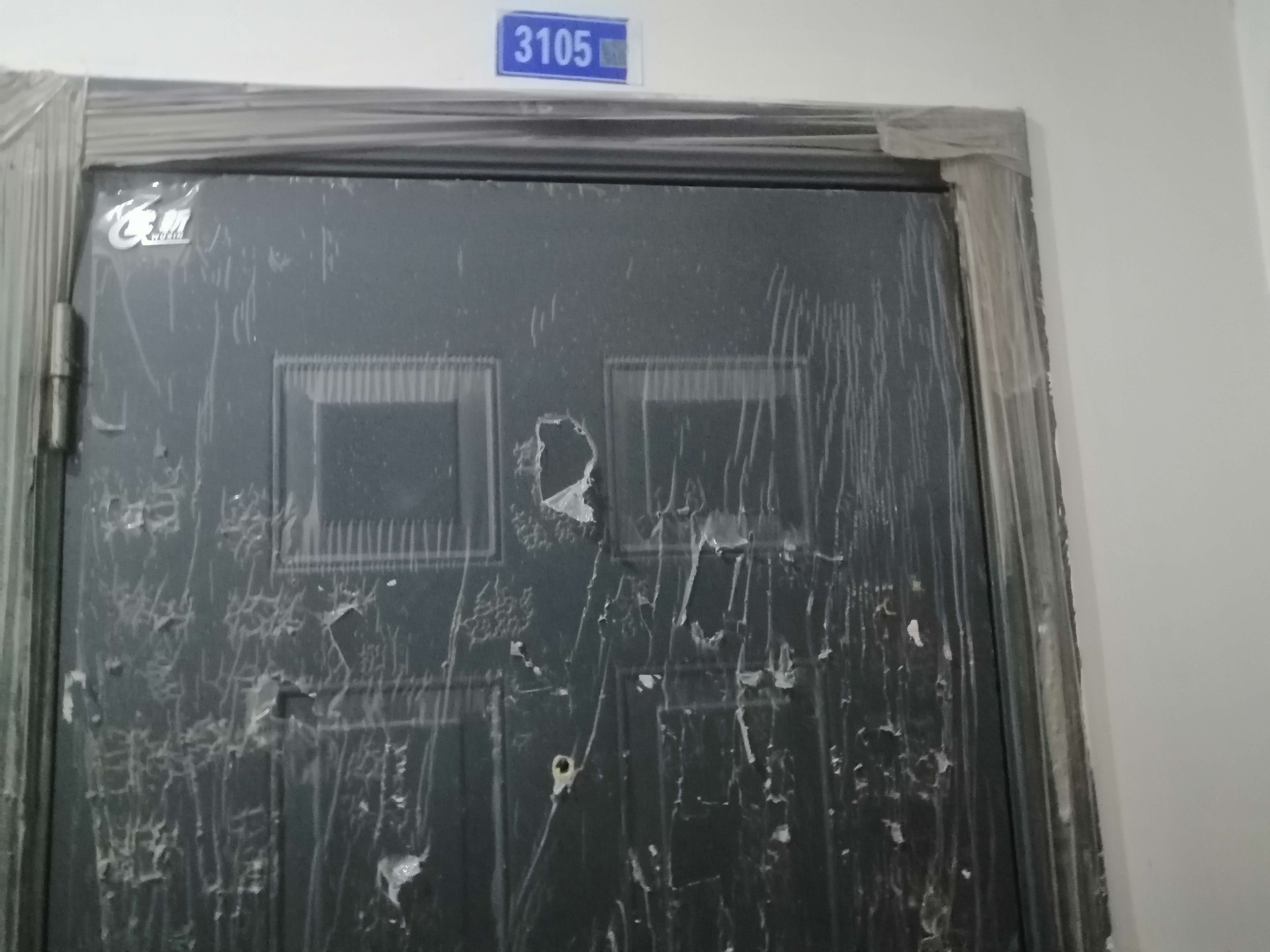 61b440d59f6e00b5.jpg
